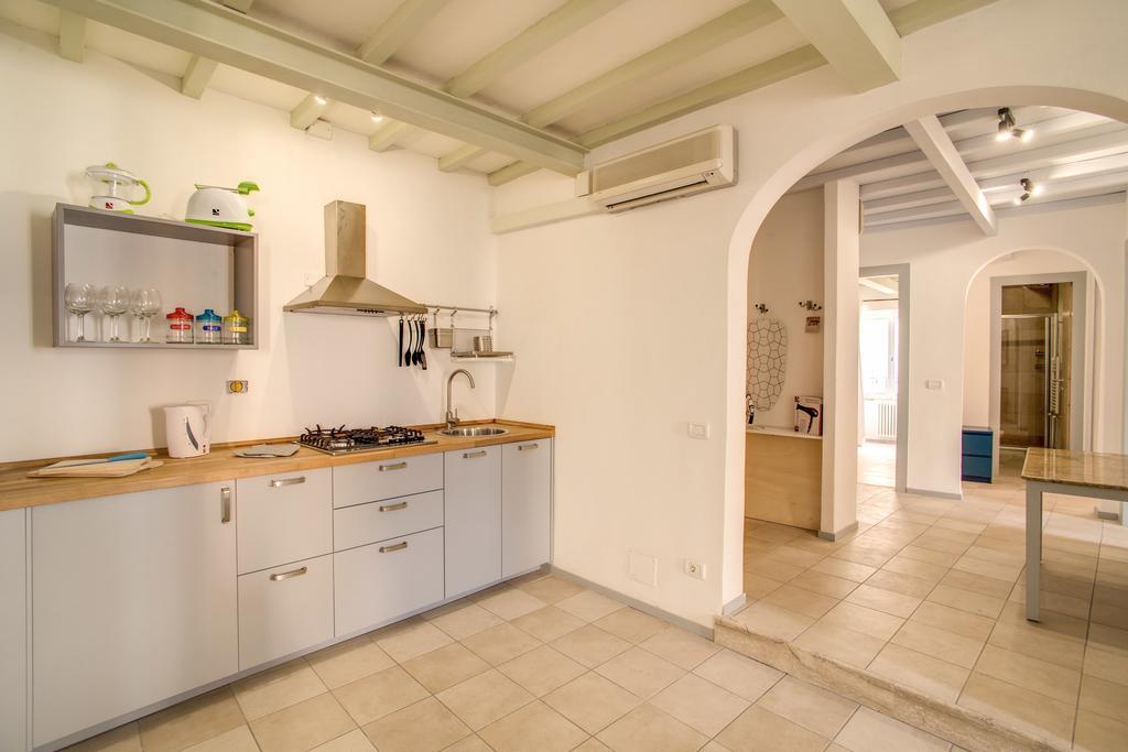 Appartamento Three Bedroom Campo Dei Fiori *